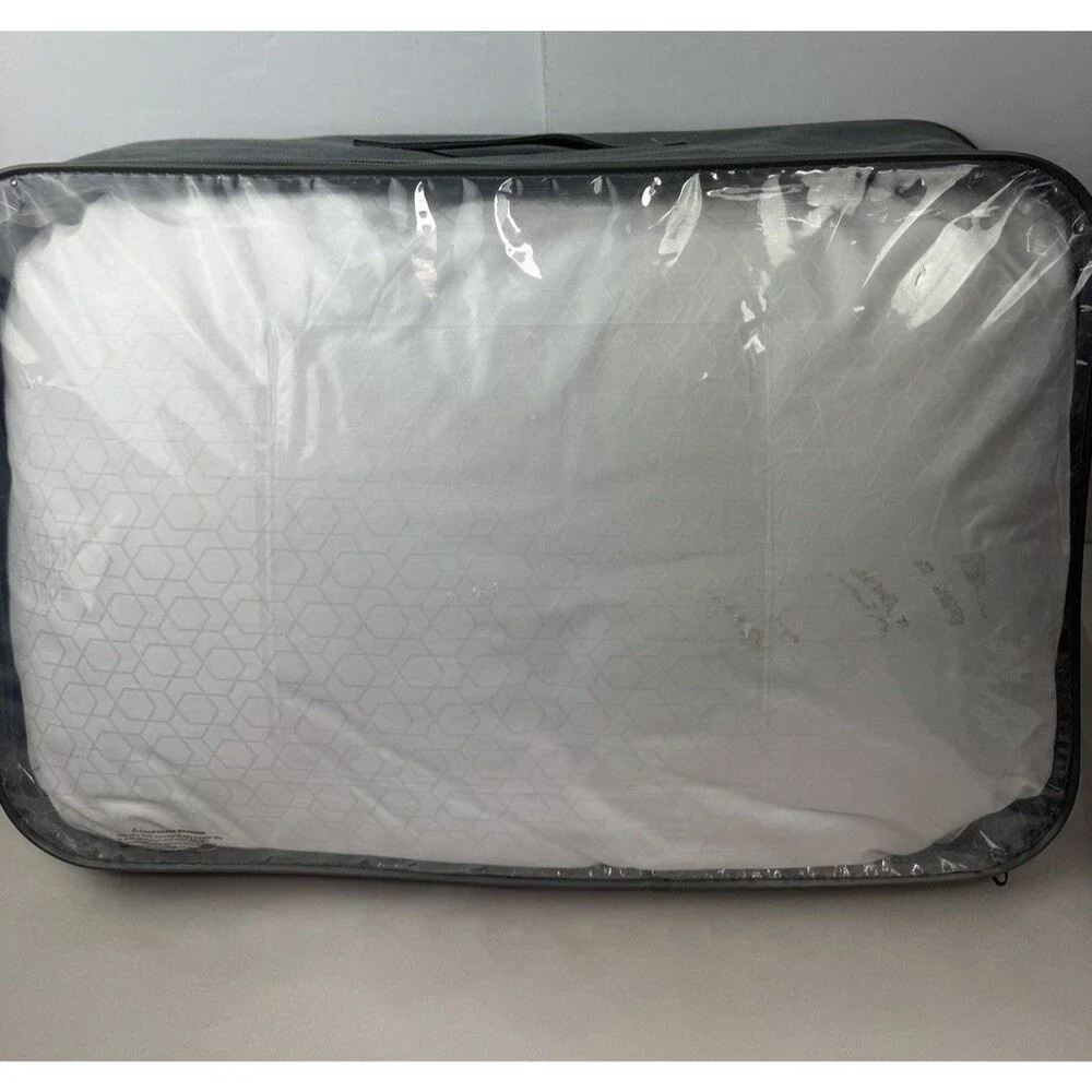 Hotel Collection Primaloft Luxury Down Alternative Firm Standard/ Queen Pillow